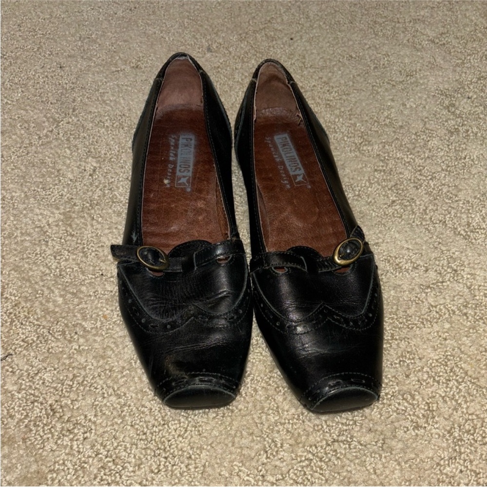 Pikolinos Classic Black Leather Loafers